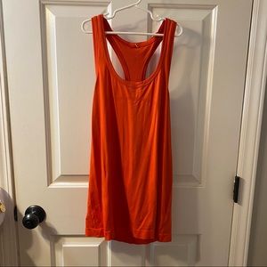 red/orange swiftly tech tank